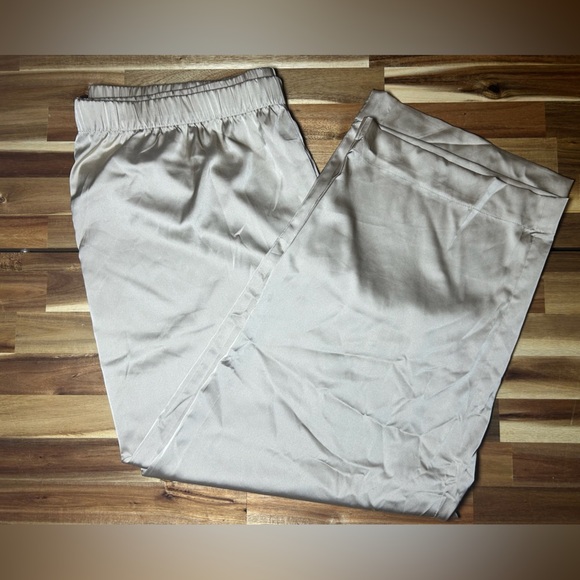 Old Navy High Waisted Wide Leg Pull On Champagne Taupe Satin Elastic Waist Pants - Picture 3 of 10